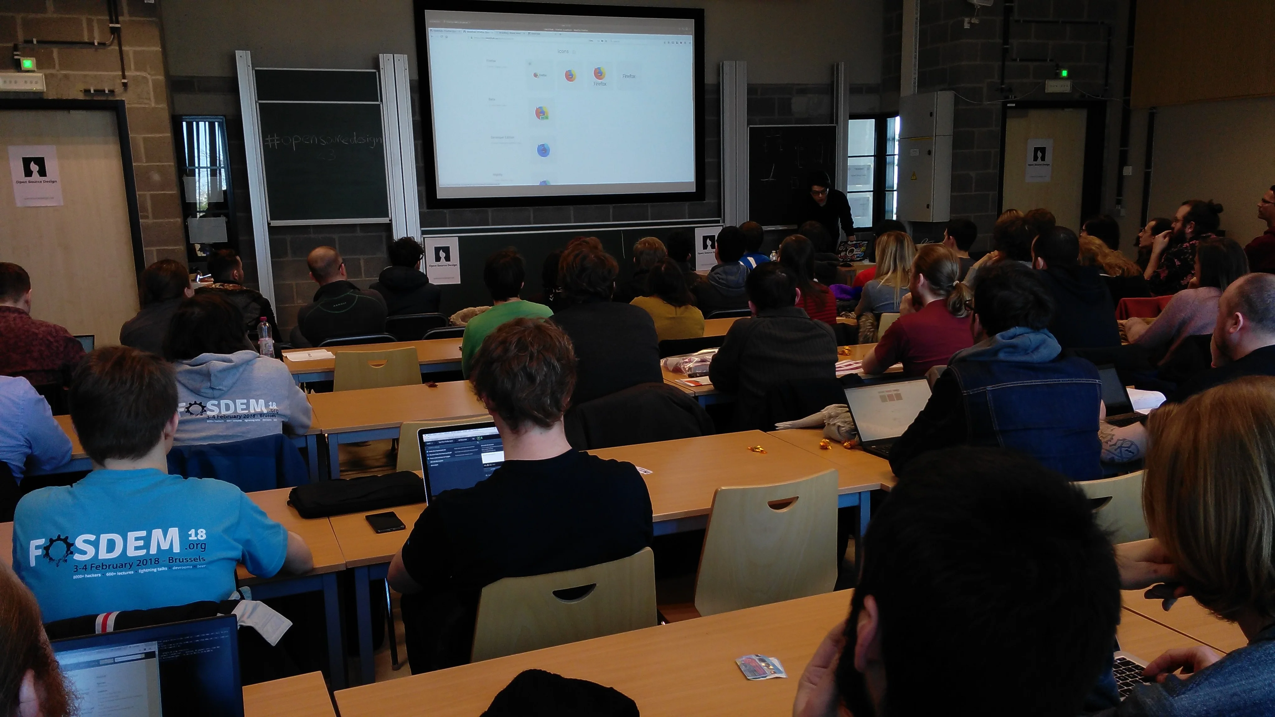 Elio during his presentation at FOSDEM 2018